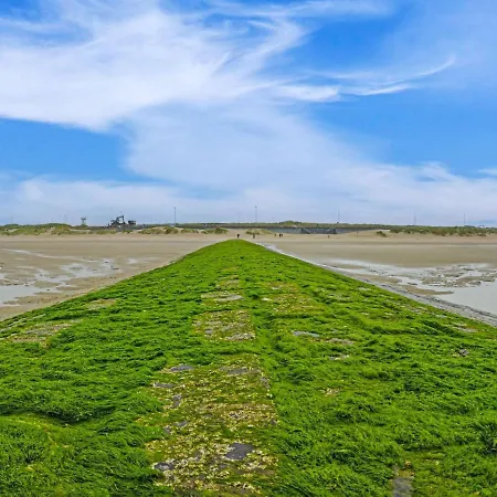 Spacious With Sunny Terrace Appartement Middelkerke