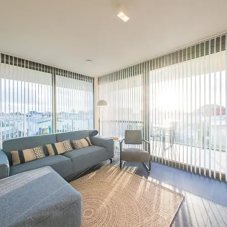 Spacious With Sunny Terrace