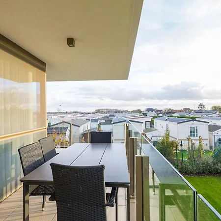 Spacious With Sunny Terrace *